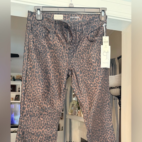 Pilcro Leopard Print Pants - Picture 5 of 6